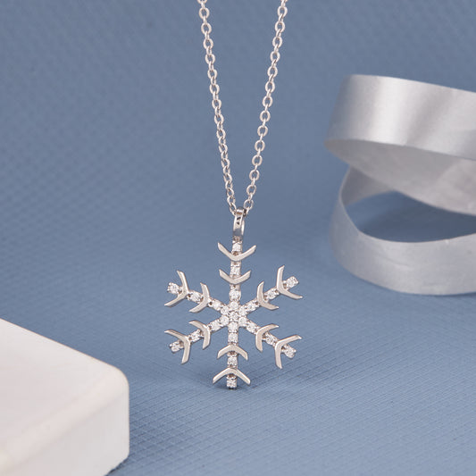 Frozen Snoeflake Chain Pendant