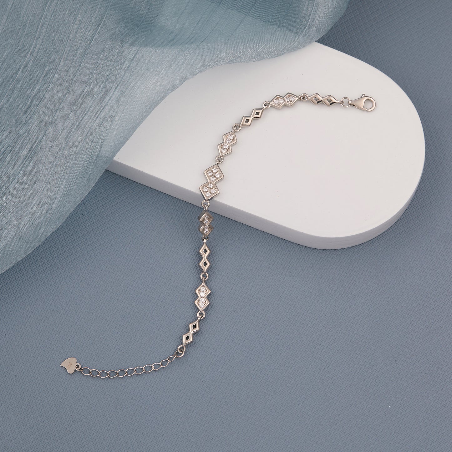 Stylish Ladies Bracelate