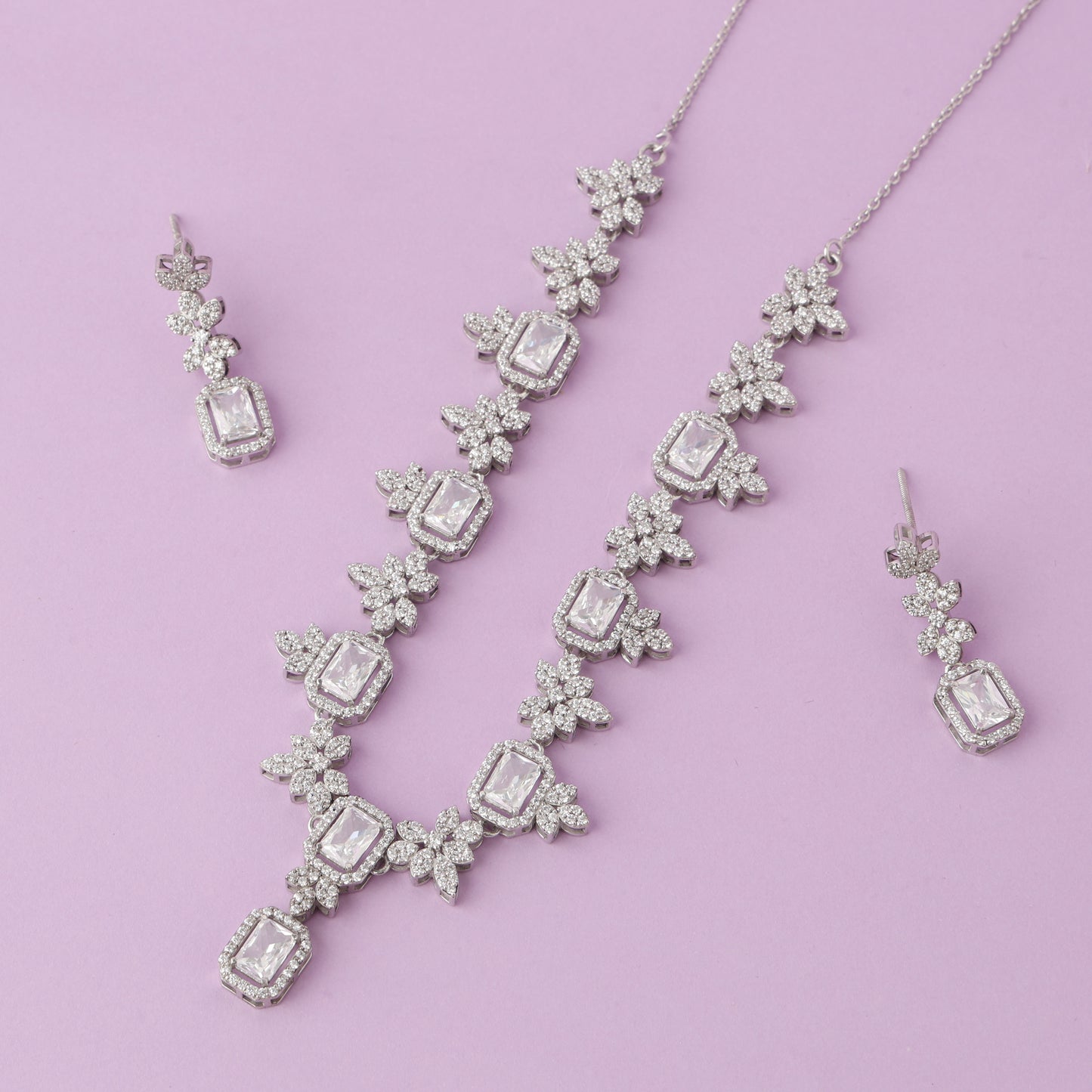 Silver Shimmer Necklace