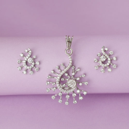 Diamond Delight Chain Pendant