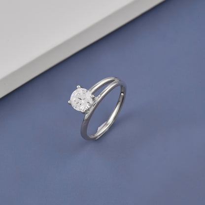 Ladies White Round Stone Diamond Ring