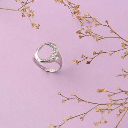 Ladies White Diamonds Ring