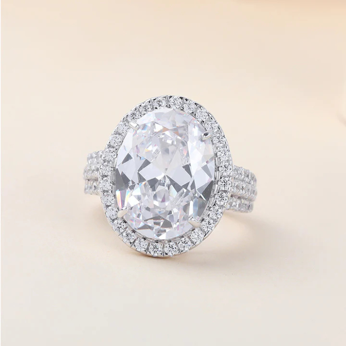 Glamm American Diamond Oval Ring