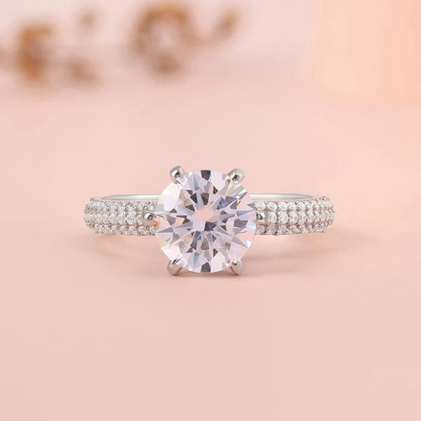 Sparkling Solitaire Ring