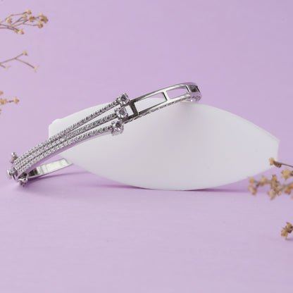 Fashionable Braclate