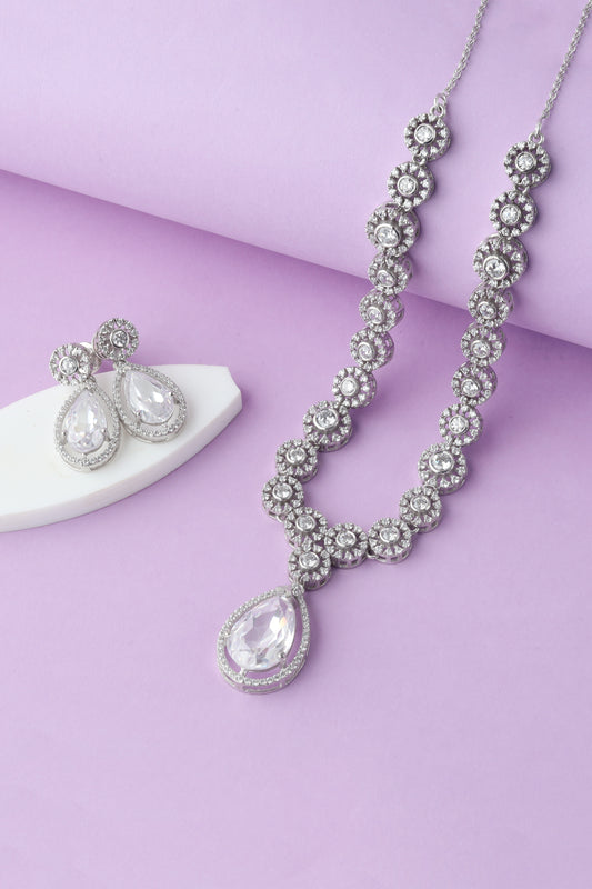 Distinctive Chain Nacklace