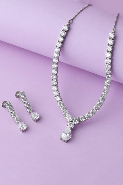 Luminous Ladies Necklace