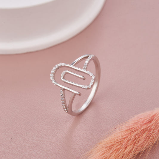 Ladies Stylish Fashion Ring