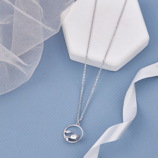 Rose in Round Chain Pendant