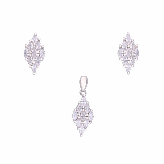 Stylish Diamond Cut Silver Pendant & Earrings Set