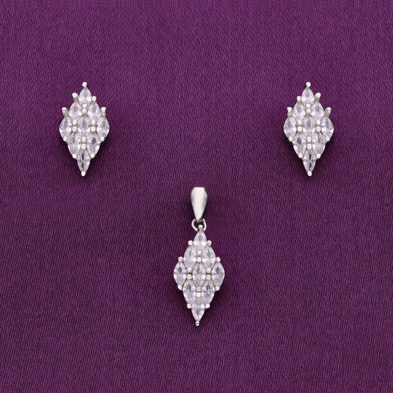 Stylish Diamond Cut Silver Pendant & Earrings Set