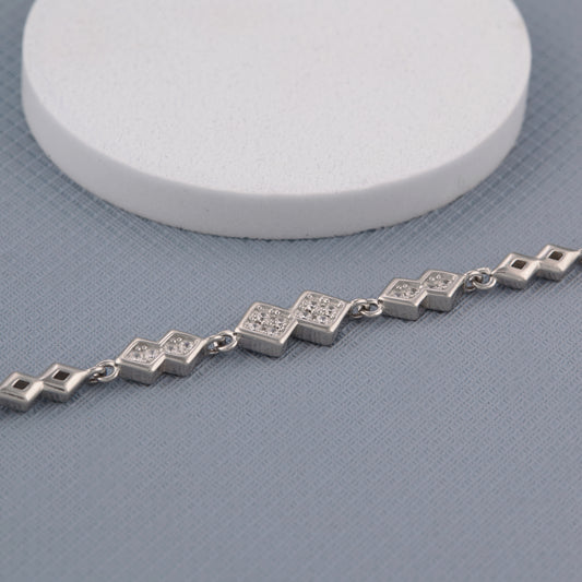 Stylish Ladies Bracelate