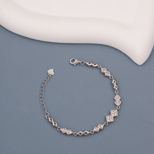 Stylish Ladies Bracelate