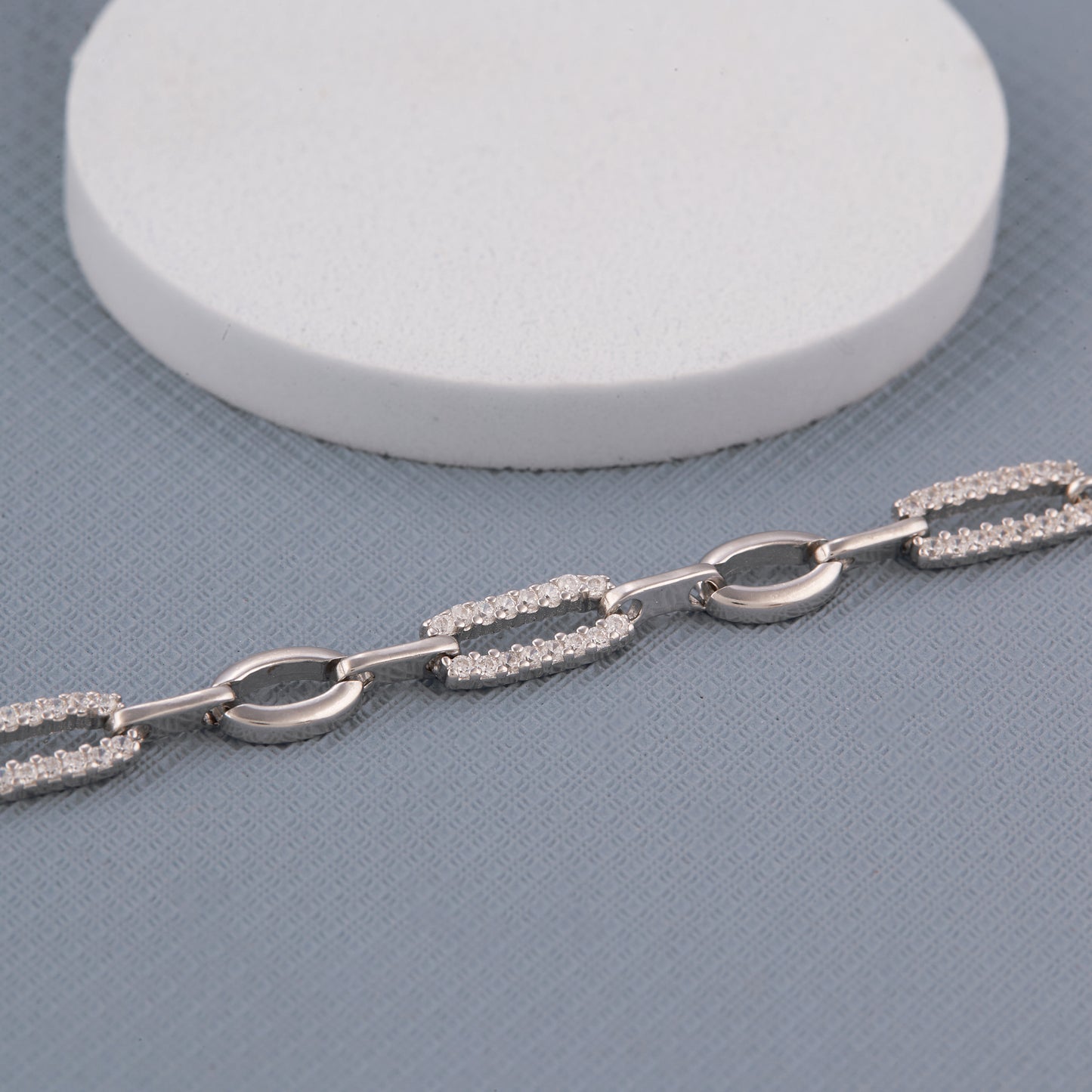 Unique Ladies Bracelate