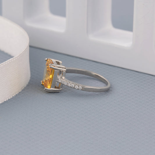 Ladies Yellow Diamond Ring