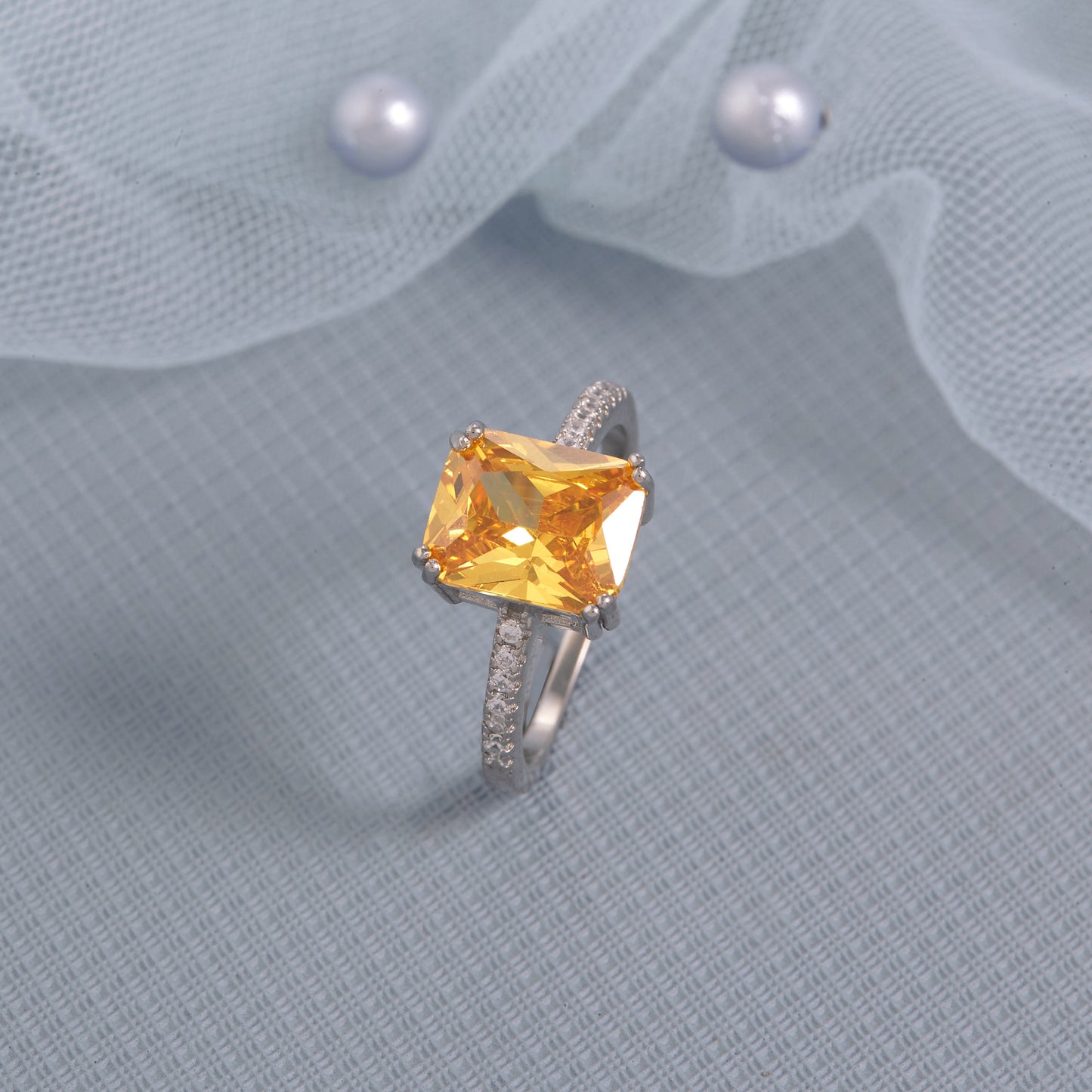 Ladies Yellow Diamond Ring