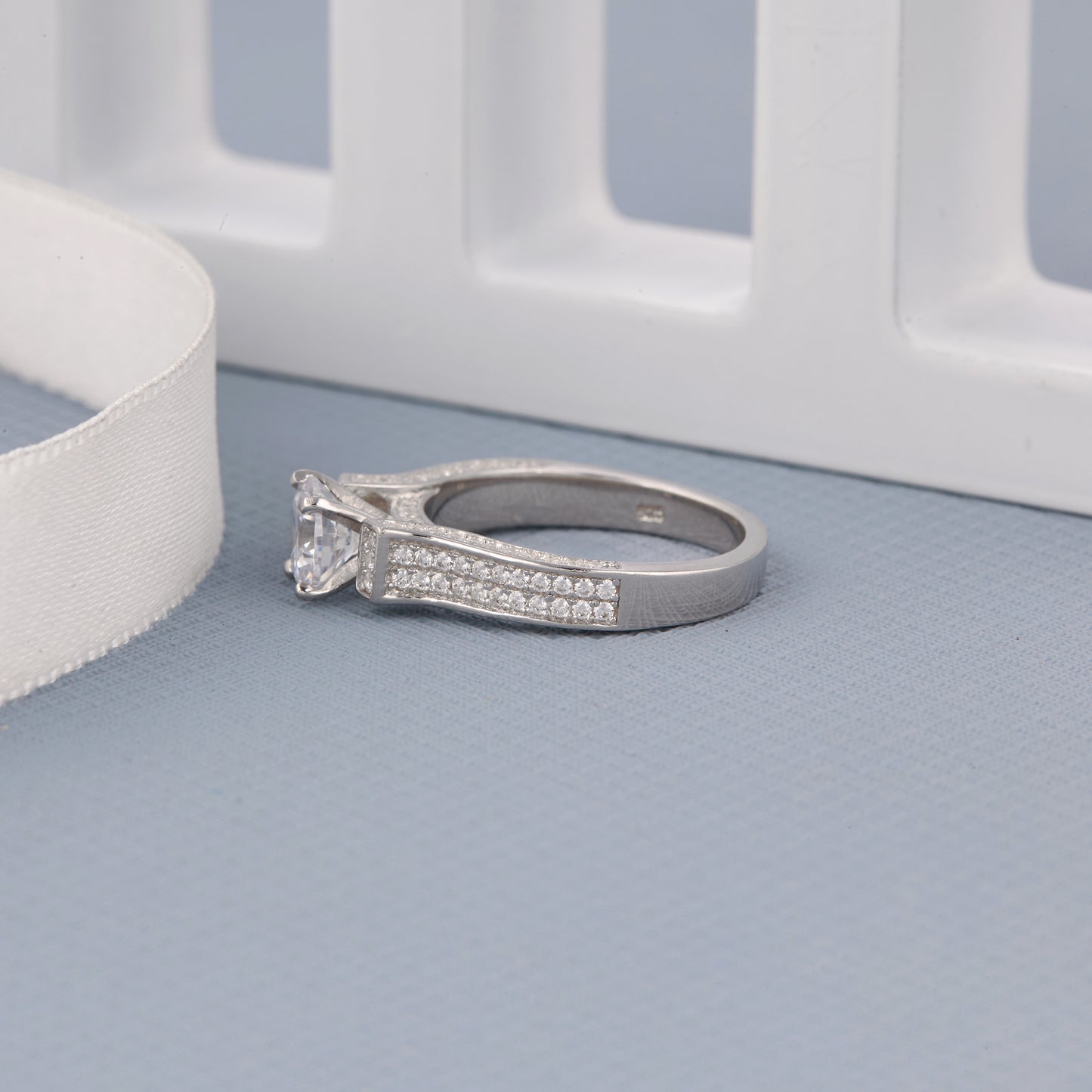 Ladies Solitaire Ring