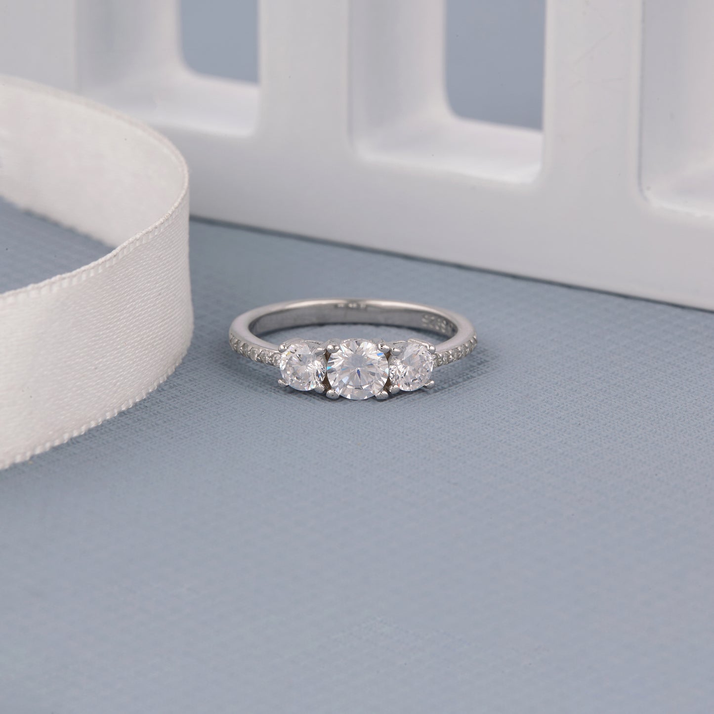 Ladies Three Diamond Ring