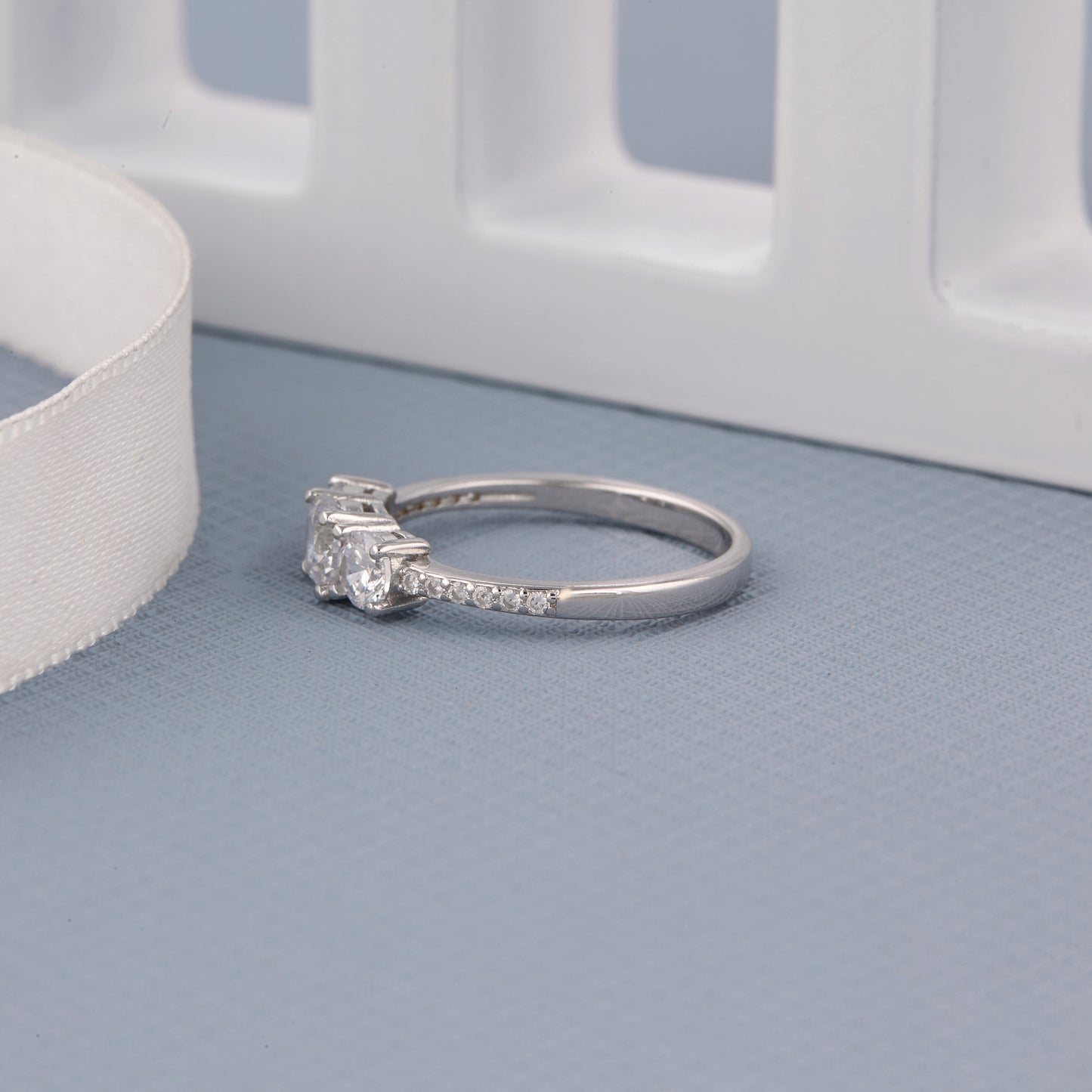 Ladies Three Diamond Ring